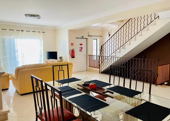 Holiday home Casa Peixhinos By Calyferias *