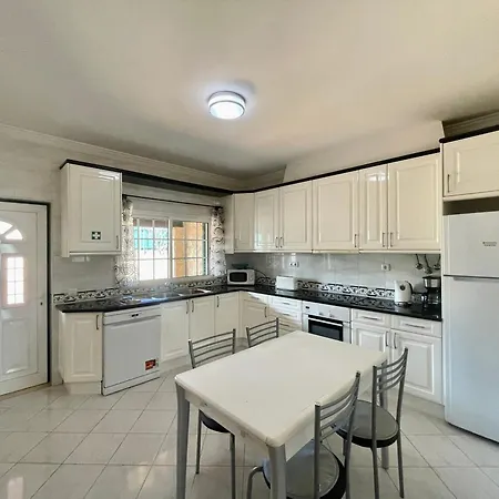 Casa Peixinhos-Maison Familiale A Albufeira Prázdninový dům Albufeira